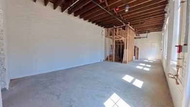 179 Main St, Salem, NH à louer Photo intérieure– Image 1 sur 18