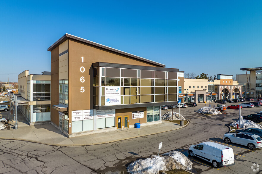 1065 Canadian Pl, Mississauga, ON à louer - Photo de l’immeuble – Image 2 sur 4