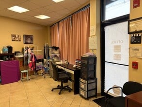 683 Main St, Hackensack, NJ à louer Photo intérieure– Image 2 sur 5