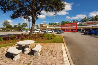 9825 San Jose Blvd, Jacksonville, FL à louer Photo intérieure– Image 1 sur 1