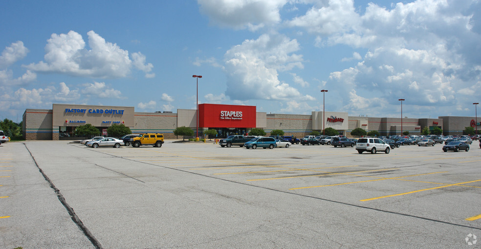 5235-5255 Elmore Ave, Davenport, IA à louer - Photo principale – Image 2 sur 5