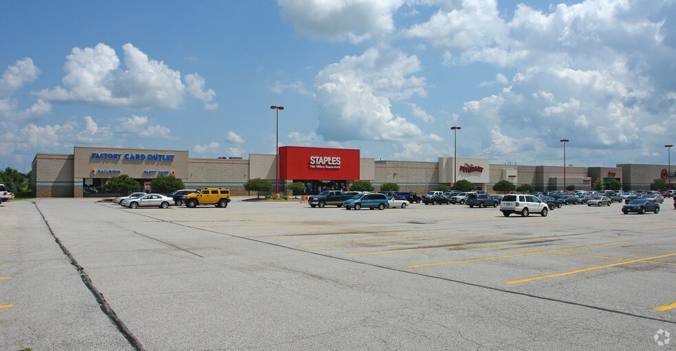 5236 Elmore Ave, Davenport, IA à louer - Photo principale – Image 1 sur 5