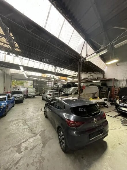 Industriel/Logistique dans Livry-Gargan à vendre - Photo de l’immeuble – Image 3 sur 4