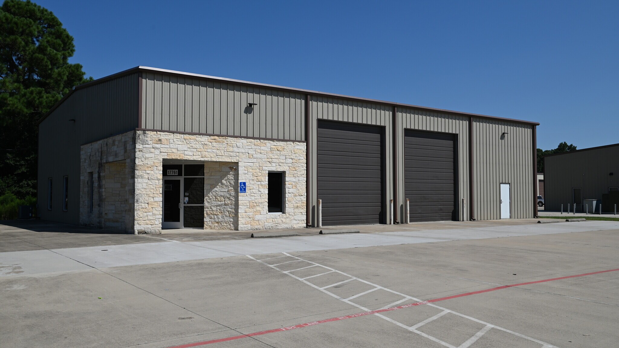17771 Grant Rd, Cypress, TX à louer Photo de l’immeuble– Image 1 sur 3