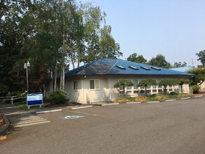 9101 Bridgeport Way SW, Lakewood, WA à louer Photo de l’immeuble– Image 2 sur 9