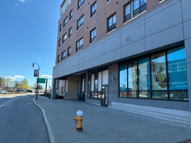 145 Front St, Worcester, MA à louer - Photo de l’immeuble – Image 2 sur 5