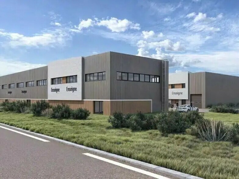 Local d'activités dans Boulay-Moselle à vendre - Photo de l’immeuble – Image 3 sur 3