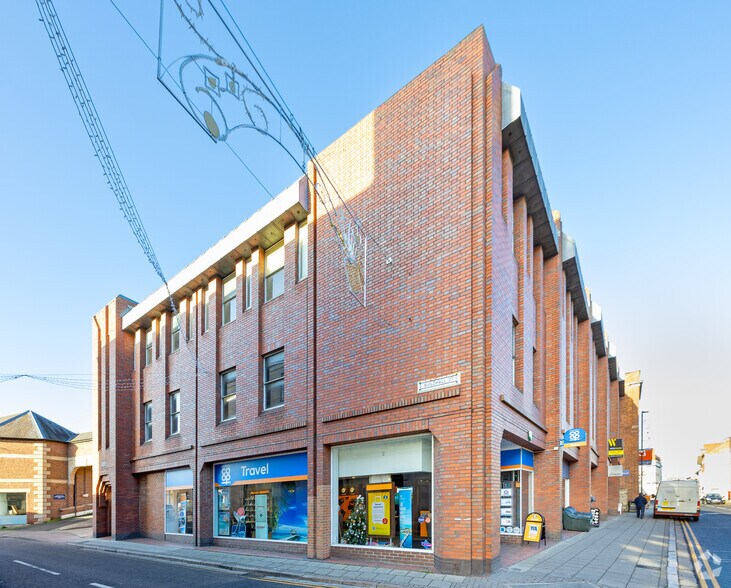 57-59A High St, Grantham à louer - Photo de l’immeuble – Image 2 sur 2