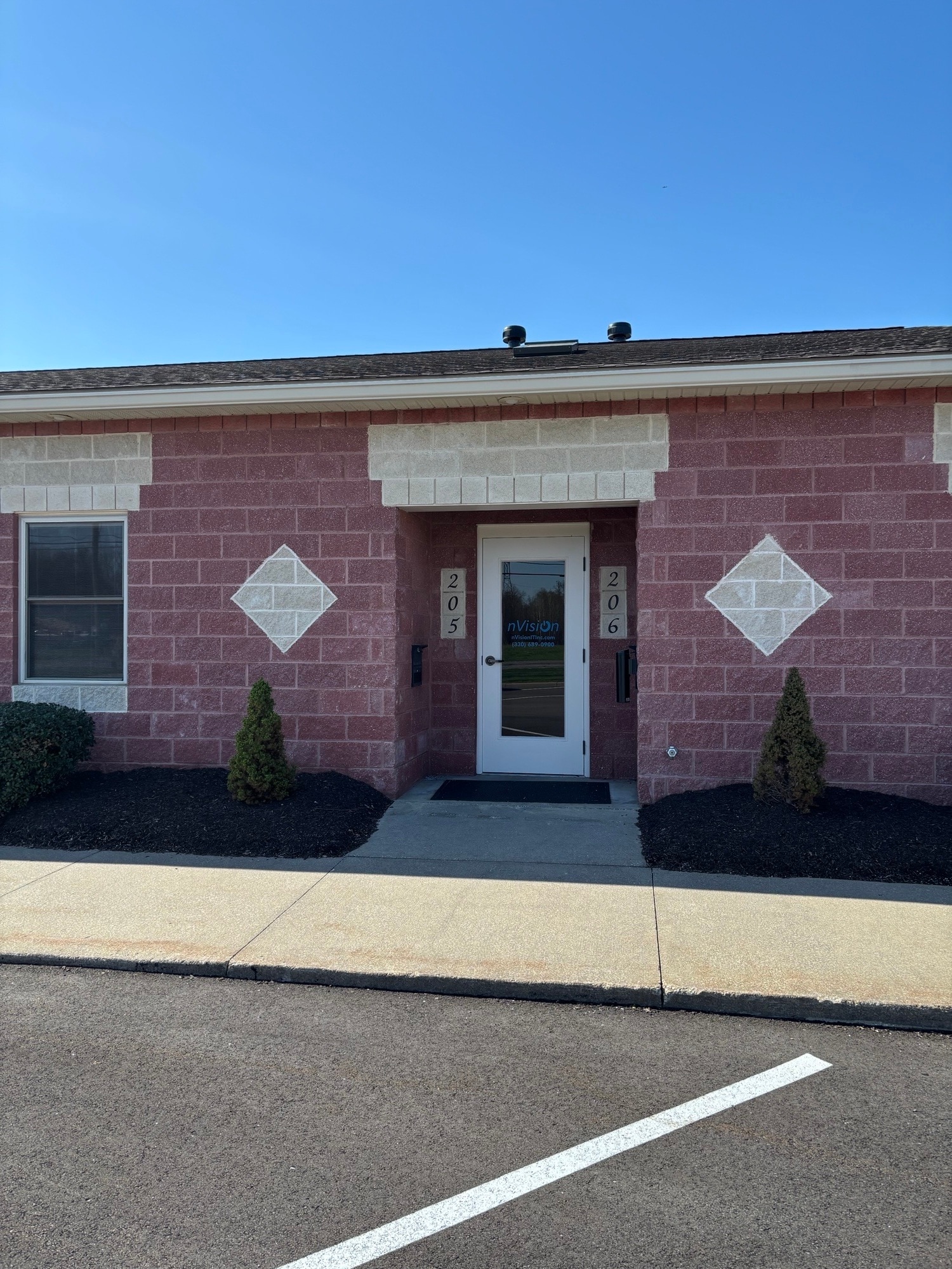4300 Lynn Rd, Ravenna, OH à louer Photo de l’immeuble– Image 1 sur 21