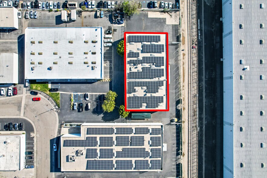 1830 S Santa Fe St, Santa Ana, CA à louer - Photo de l’immeuble – Image 3 sur 8