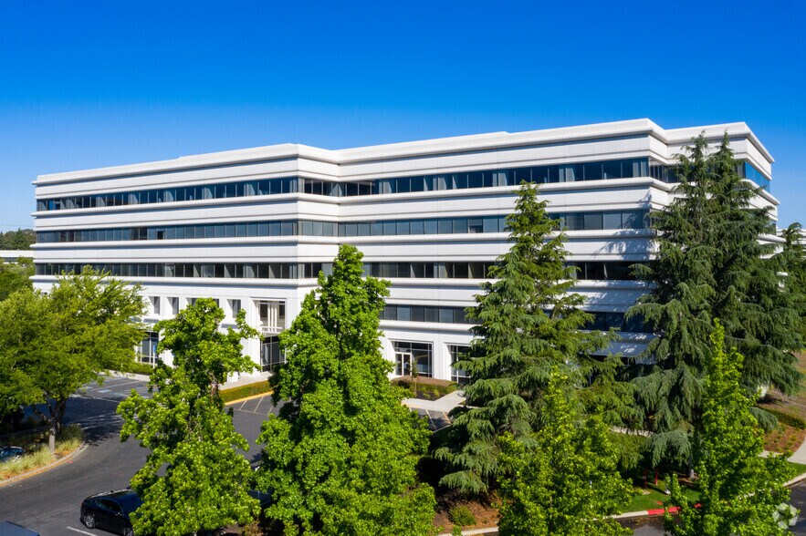 12667 Alcosta Blvd, San Ramon, CA à louer - Photo de l’immeuble – Image 3 sur 18
