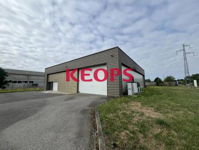 Plus de détails pour 4 Avenue Du Volvestre, Carbonne - Local d’activités à vendre