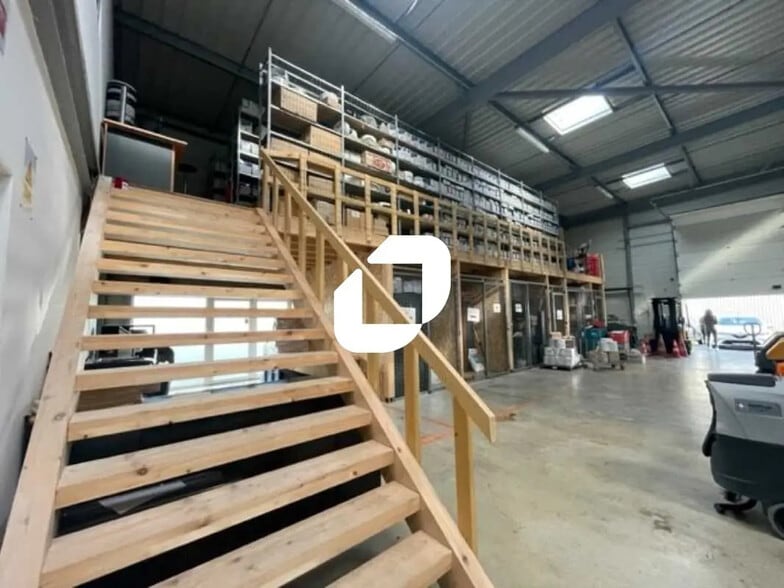 Bureau dans Le Haillan à louer - Photo intérieure – Image 2 sur 9