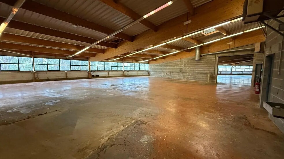 Industriel/Logistique dans Ceyzériat à louer - Photo intérieure – Image 3 sur 11