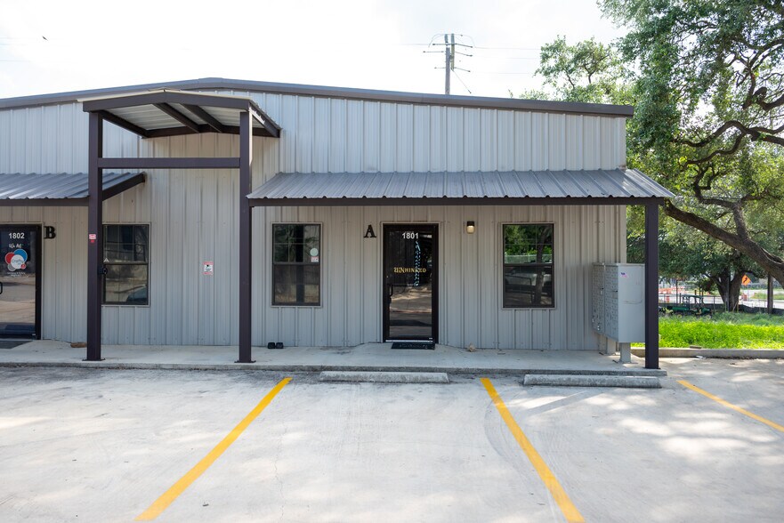 18820 Fm 2252, San Antonio, TX à louer - Photo de l’immeuble – Image 2 sur 10
