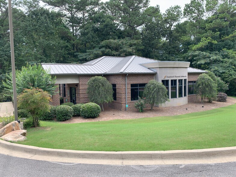 1512 Alex Dr, Irondale, AL à louer - Photo de l’immeuble – Image 3 sur 16