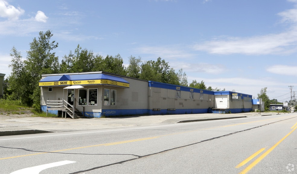1525 Lisbon St, Lewiston, ME à louer - Photo principale – Image 1 sur 6