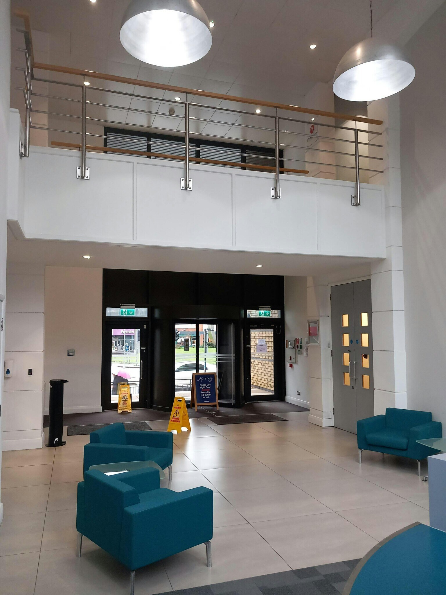 34 Bridge St, Reading à louer Photo de l’immeuble– Image 1 sur 13