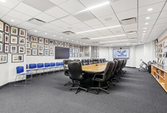 1230 Avenue of the Americas, New York, NY à louer Photo intérieure– Image 2 sur 5