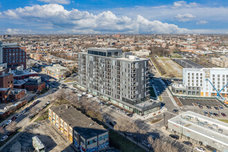 2050 W Ogden Ave, Chicago, IL - VUE AÉRIENNE  vue de carte