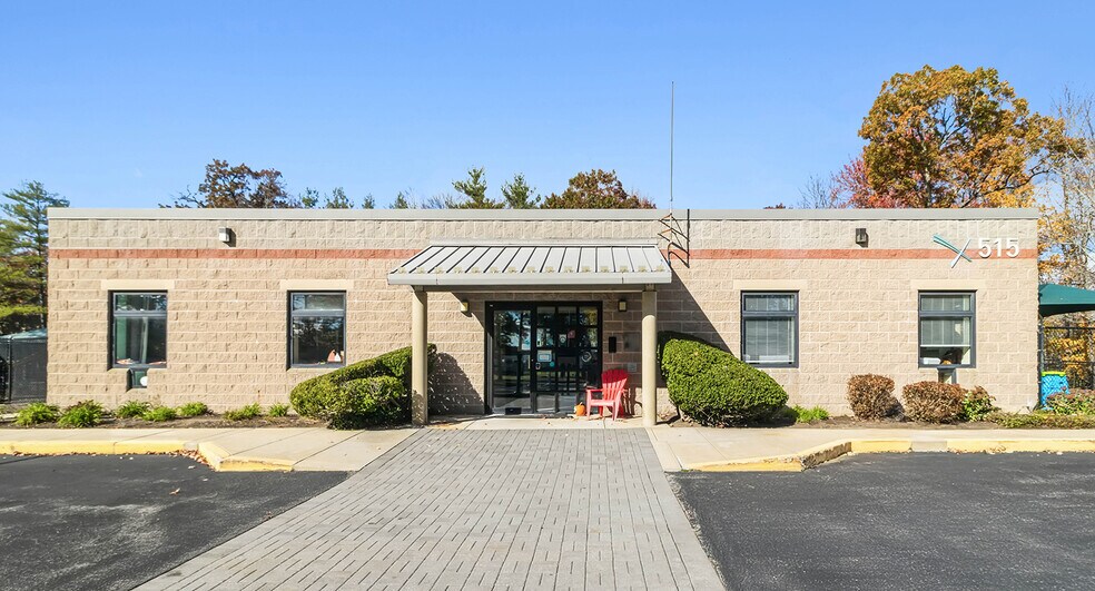 515 West St, Mansfield, MA à vendre - Photo de l’immeuble – Image 2 sur 5