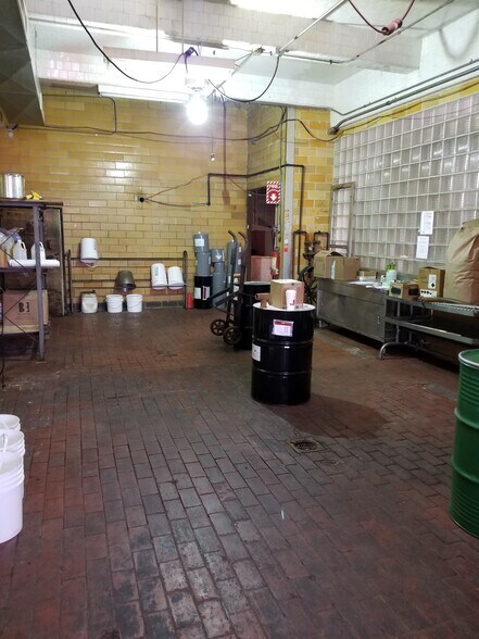 737 N 13th St, Allentown, PA à vendre - Photo de l’immeuble – Image 3 sur 4