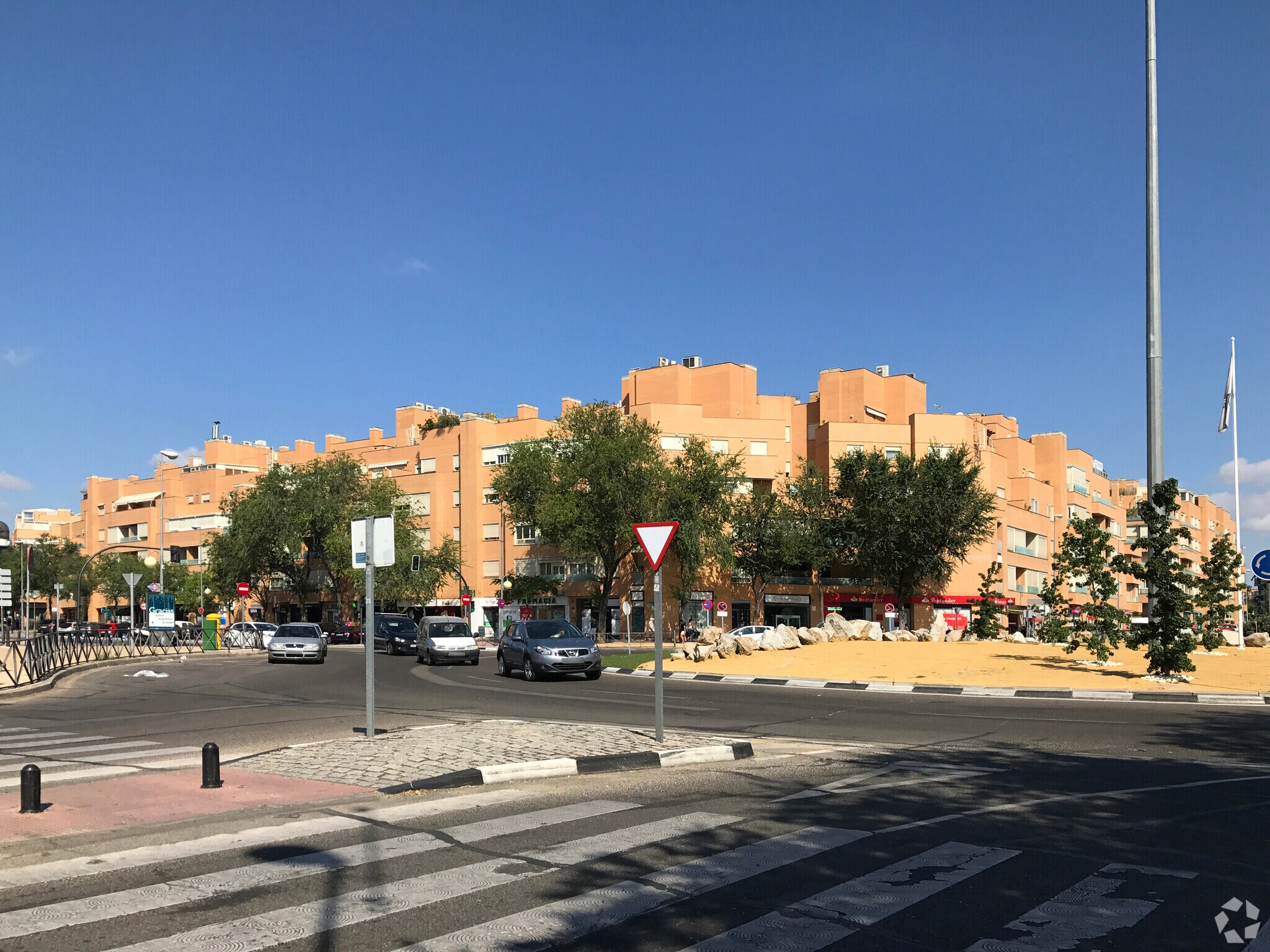 Immeuble residentiel dans Alcobendas, Madrid à vendre Photo principale– Image 1 sur 2