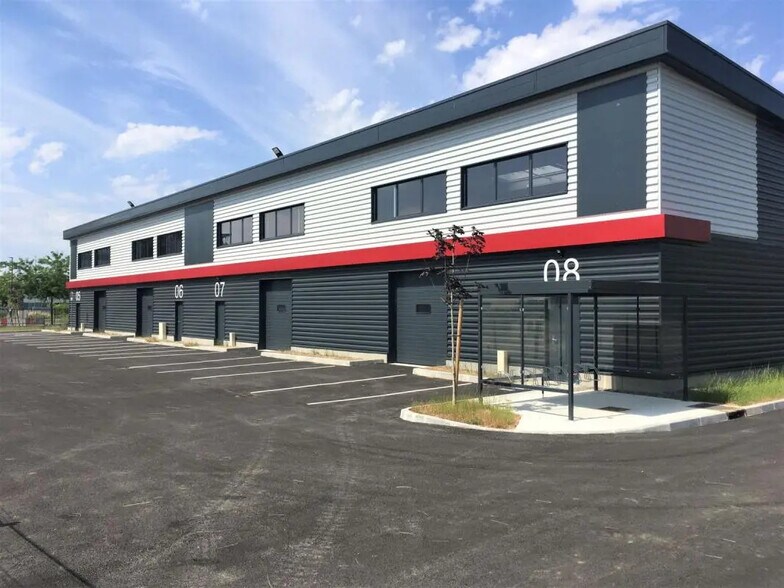 Local d’activités dans Toulouse à louer - Photo de l’immeuble – Image 1 sur 5