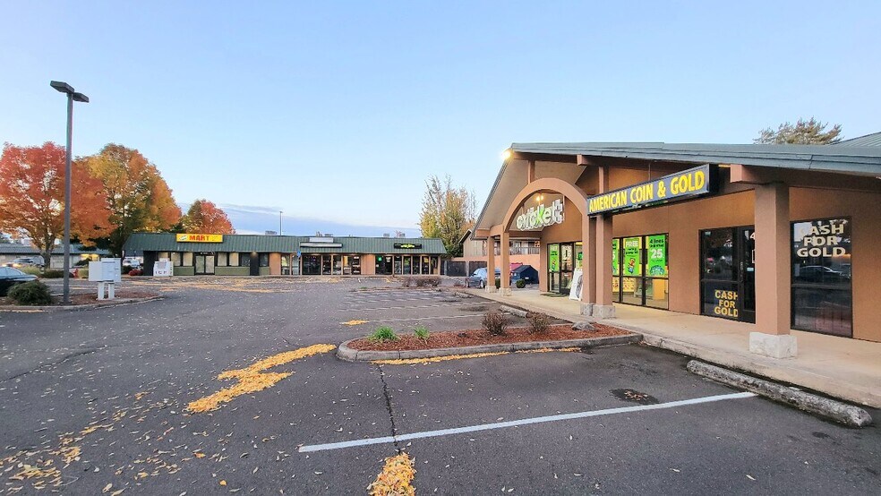 4900-4924 River Rd N, Keizer, OR à louer - Photo de l’immeuble – Image 3 sur 8