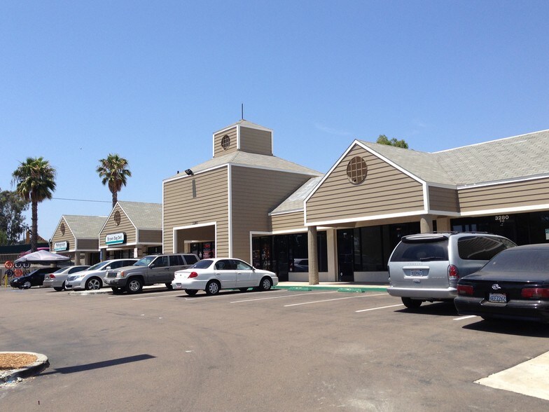 3280 Main St, San Diego, CA à louer - Photo de l’immeuble – Image 2 sur 13