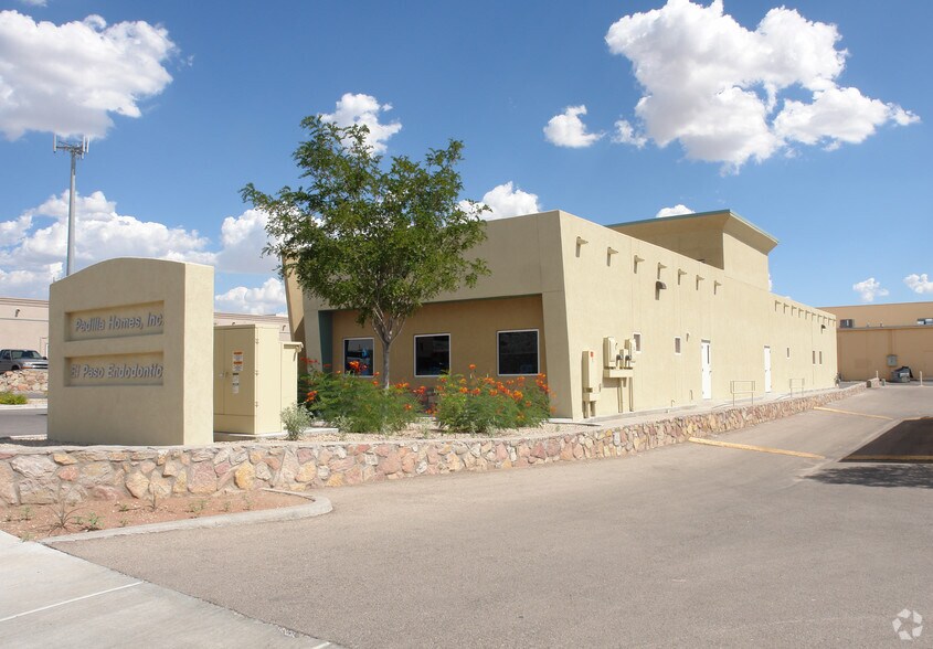 7332 Remcon Cir, El Paso, TX à vendre - Photo de l’immeuble – Image 3 sur 13