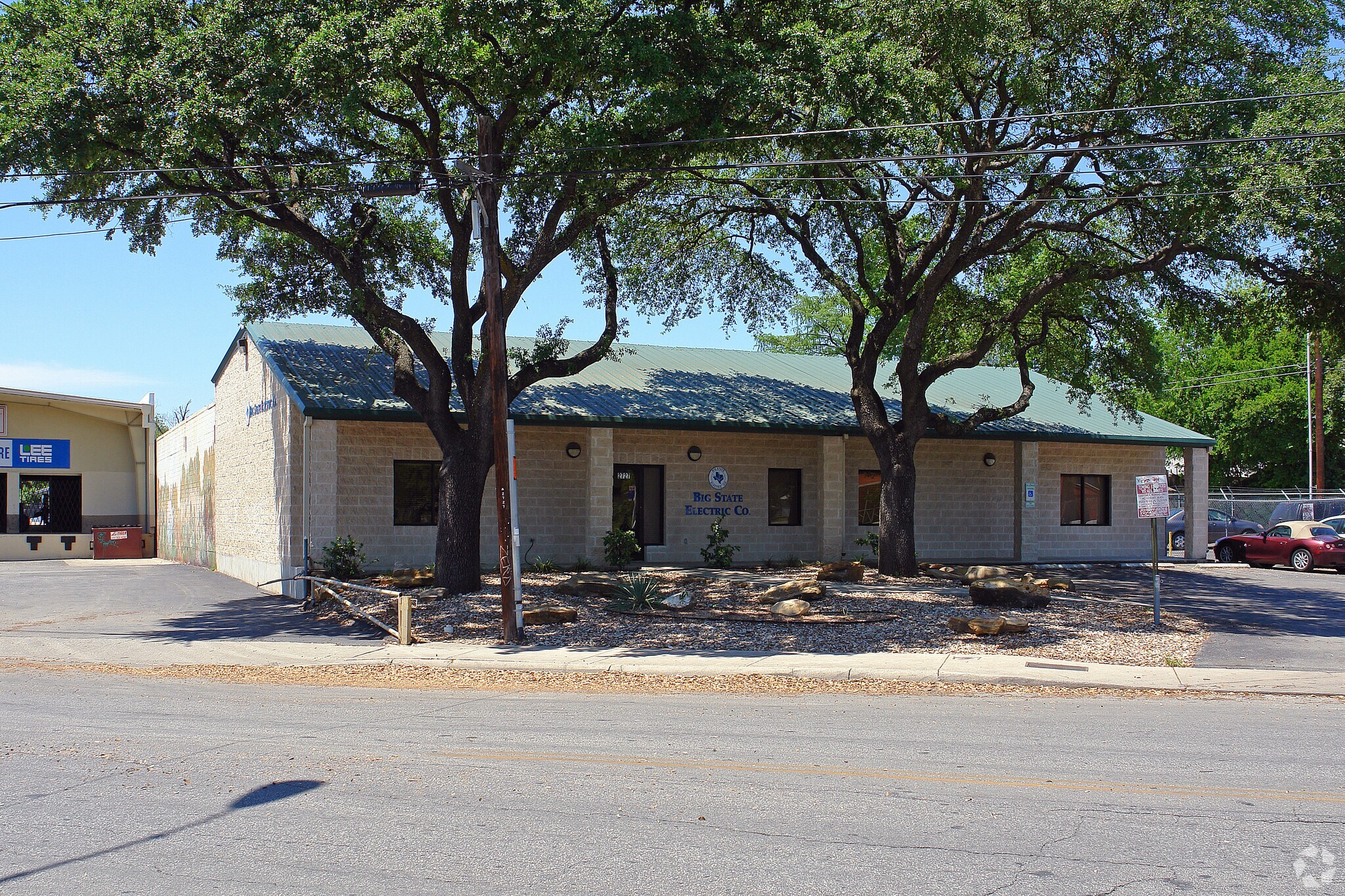 2727 N St Marys St, San Antonio, TX à vendre Photo principale– Image 1 sur 24