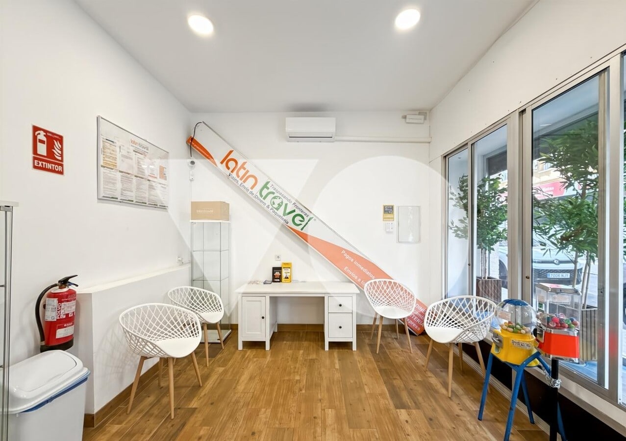 Madrid, MAD 28020 - Lot 1 - - Photo intérieure - Image 1 of 9