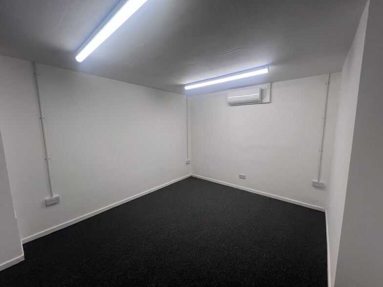 Moorhouse Av, Leeds à louer - Photo de l’immeuble – Image 3 sur 18