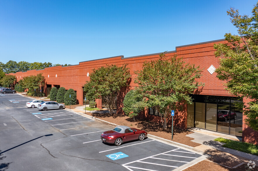 1785 Corporate Dr, Norcross, GA à louer - Photo principale – Image 1 sur 4