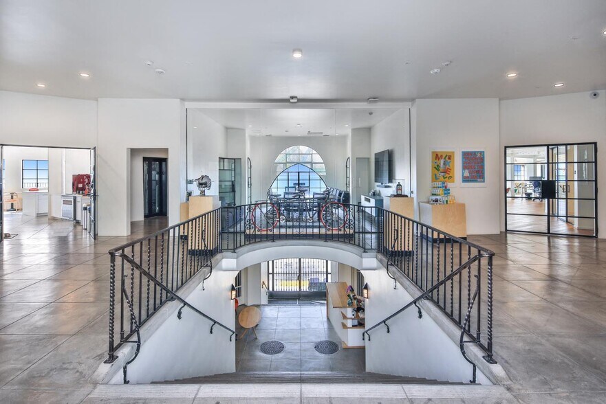 17575 Pacific Coast Hwy, Pacific Palisades, CA à louer - Photo de l’immeuble – Image 2 sur 18