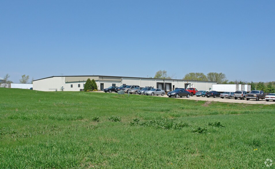 761 N Parkway St, Jefferson, WI à vendre - Photo principale – Image 1 sur 8