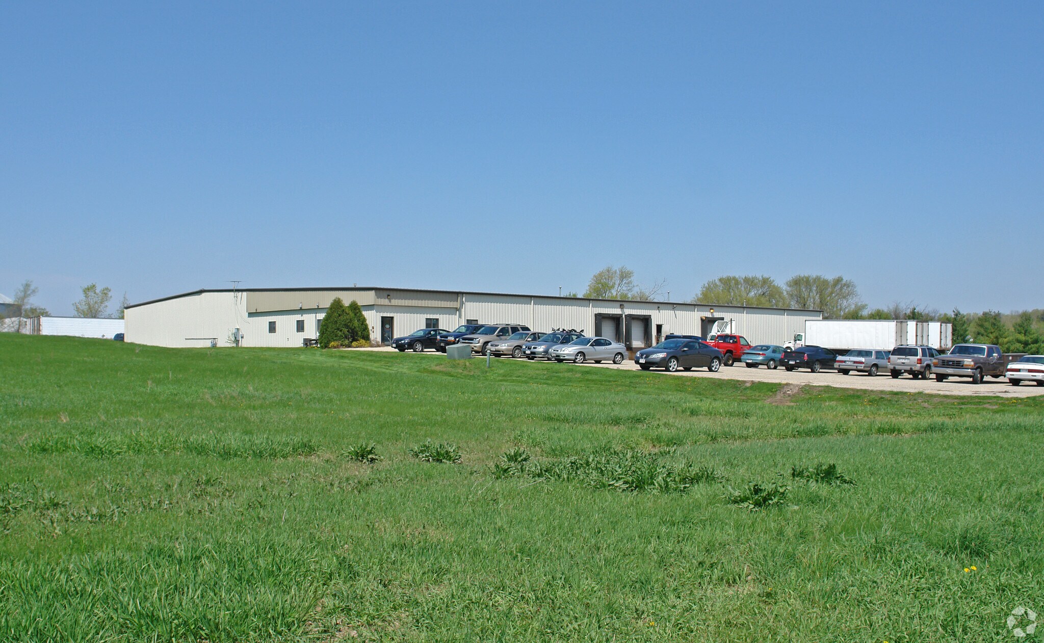 761 N Parkway St, Jefferson, WI à vendre Photo principale– Image 1 sur 9