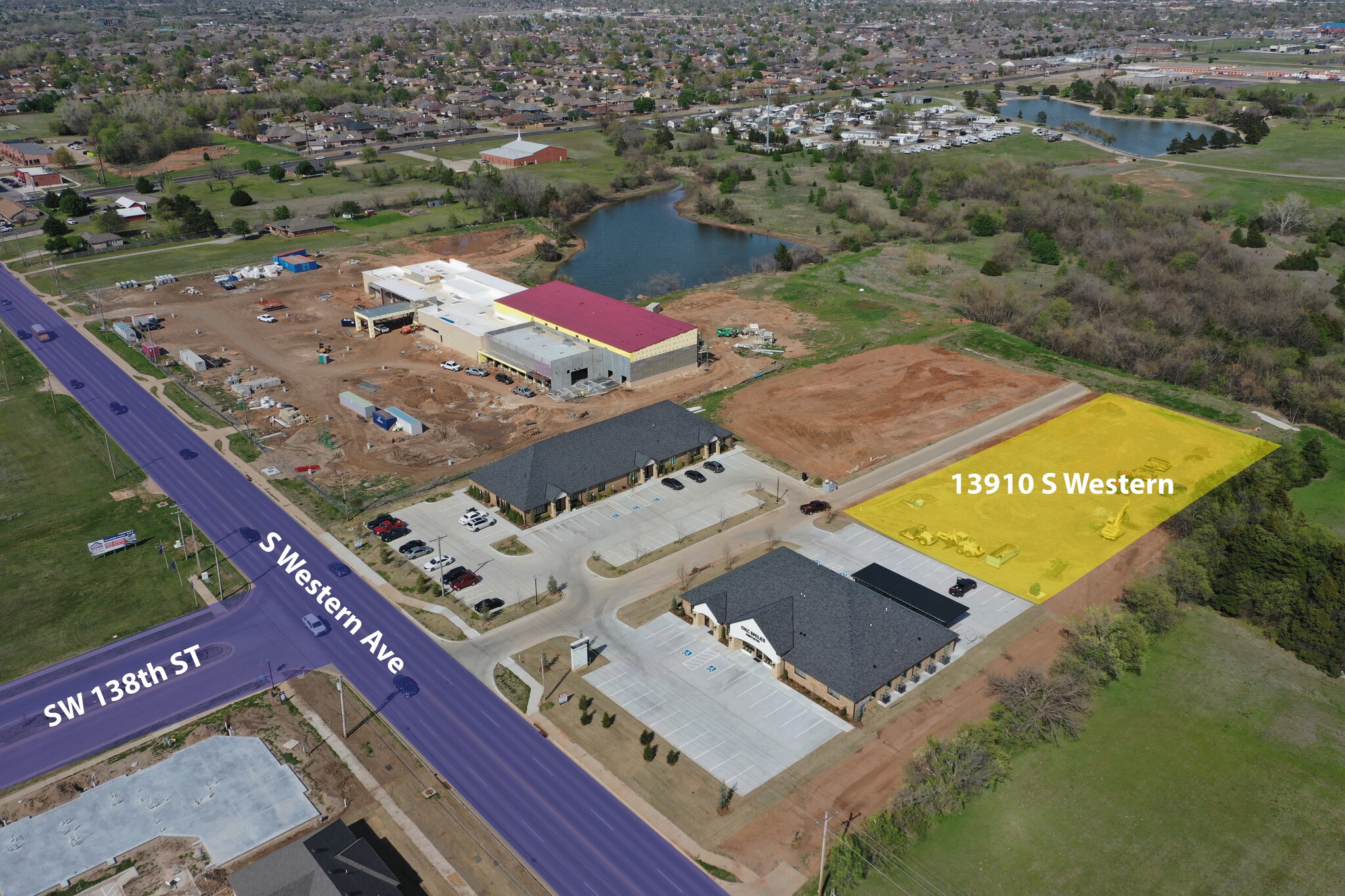 13910 Western Ave, Oklahoma City, OK à louer Aérien– Image 1 sur 6