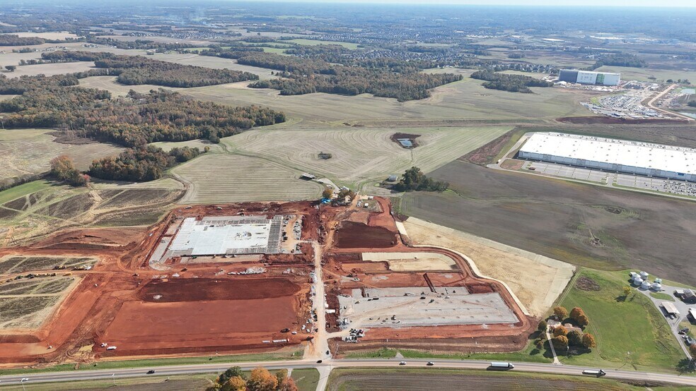 4175 Guthrie Hwy, Clarksville, TN à louer - Photo de l’immeuble – Image 2 sur 8