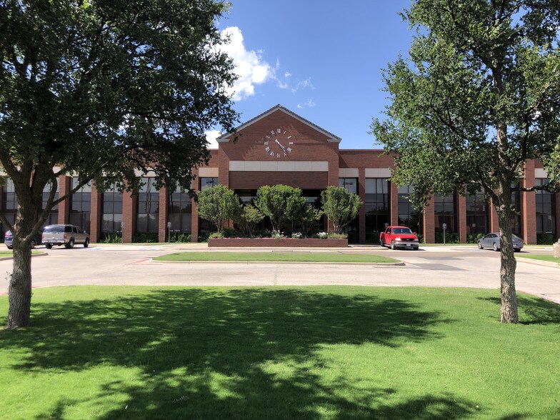 4010 82nd St, Lubbock, TX à louer - Photo principale – Image 1 sur 7