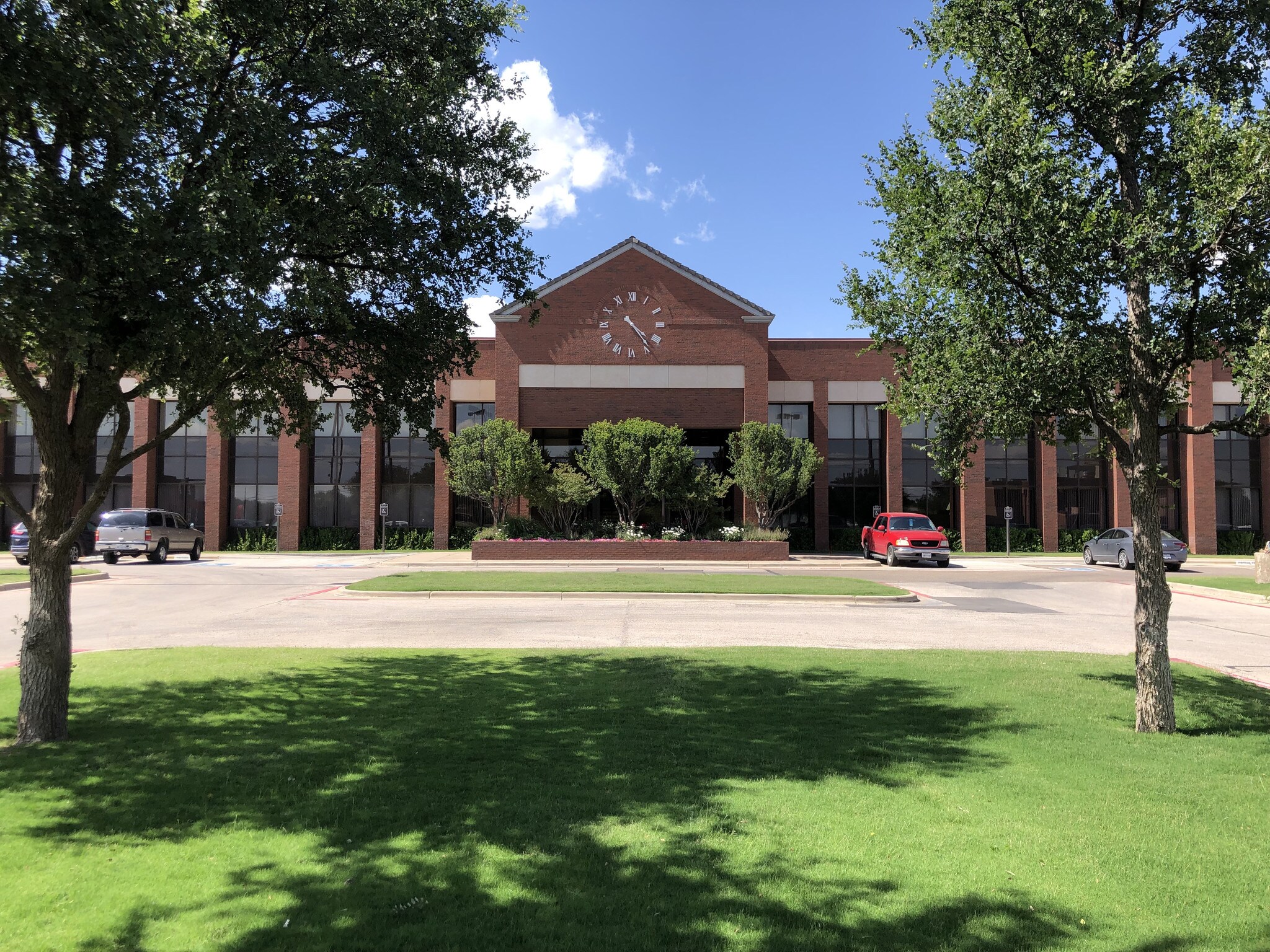 4010 82nd St, Lubbock, TX à louer Photo principale– Image 1 sur 8