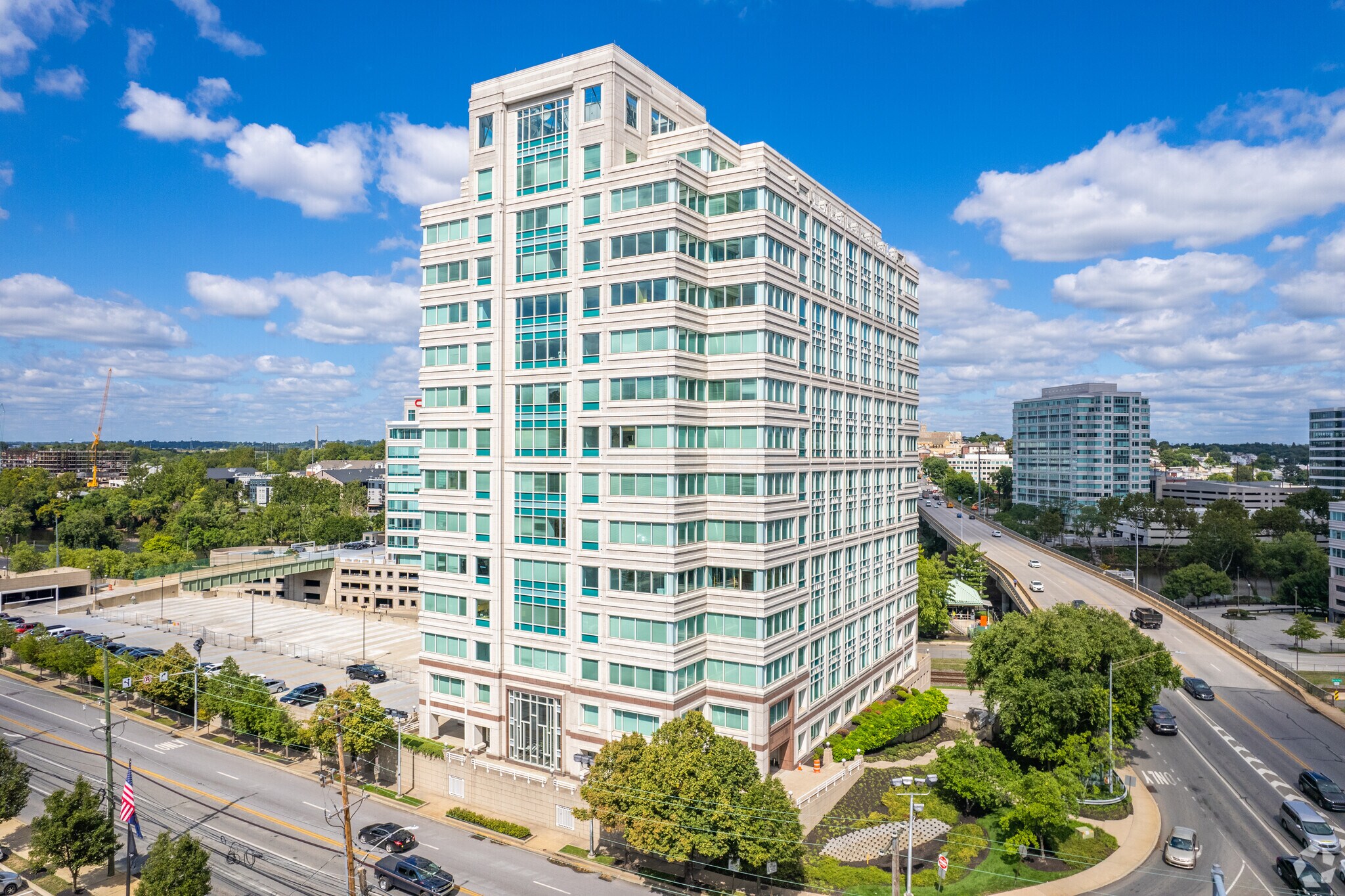 100 W Front St, Conshohocken, PA à louer Photo de l’immeuble– Image 1 sur 12