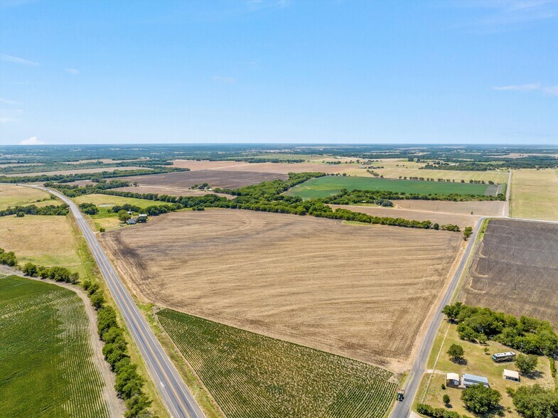 TBD +/- 12.5 Acres T M West Parkway West TX 76691, West, TX à vendre - Photo de l’immeuble – Image 2 sur 9
