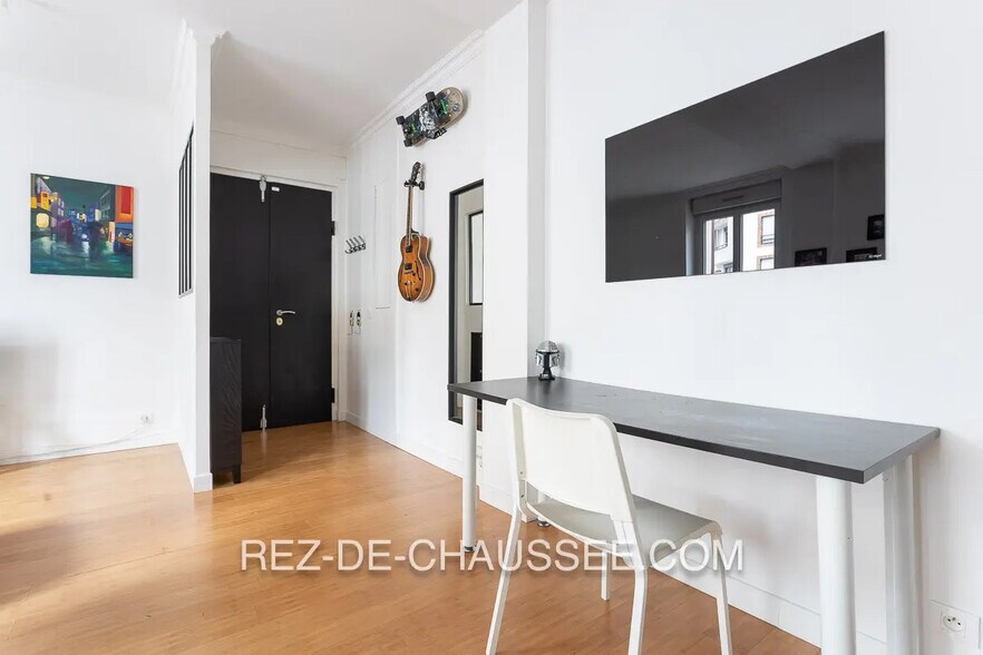 Bureau dans Charenton-le-Pont à vendre - Photo de l’immeuble – Image 2 sur 14
