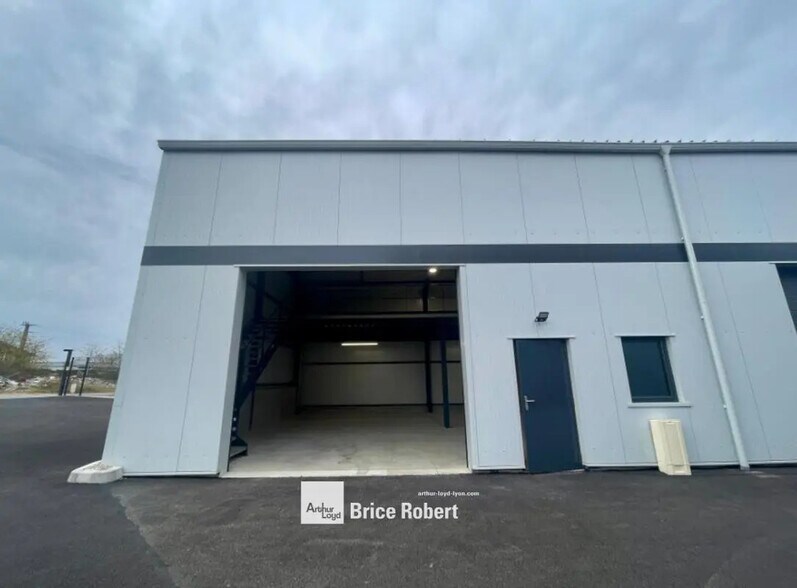 26 Rue Du 8 Mai 1945, Chavanoz à louer - Photo de l’immeuble – Image 1 sur 6