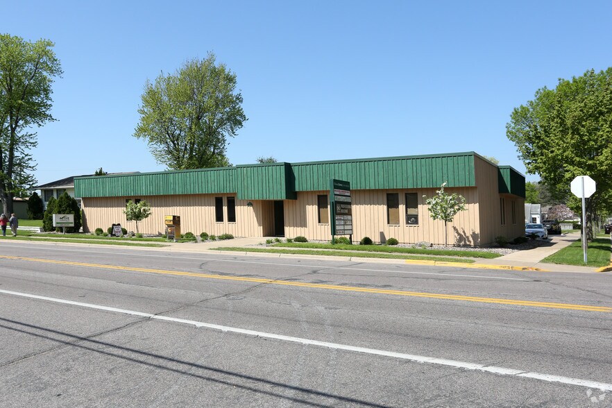 419 Sand Lake Rd, Onalaska, WI à louer - Photo de l’immeuble – Image 3 sur 3