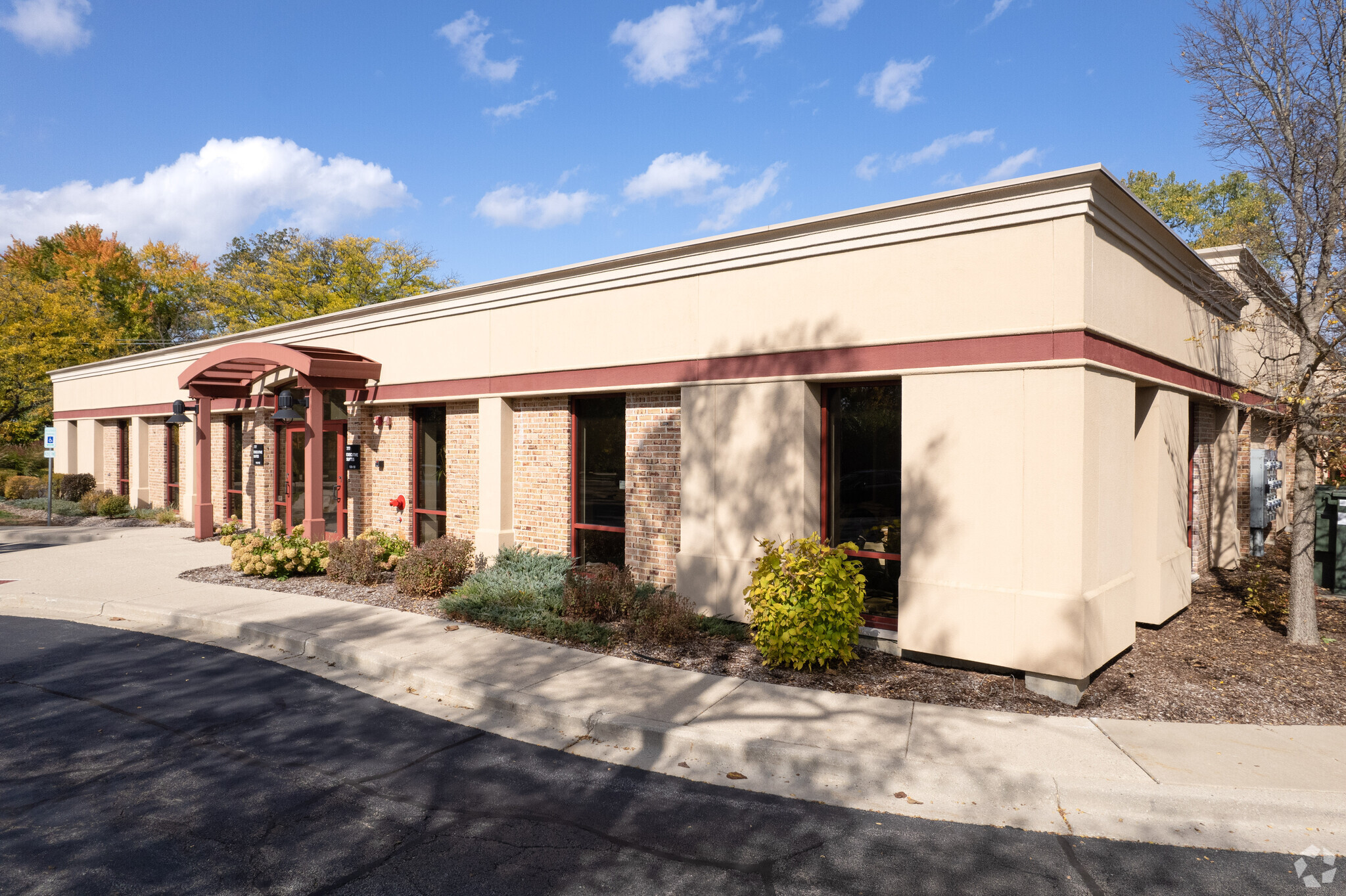 777 Lake Zurich Rd, Barrington, IL à louer Photo de l’immeuble– Image 1 sur 13