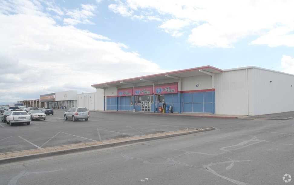 812-834 E Fry Blvd, Sierra Vista, AZ à louer Photo principale– Image 1 sur 2