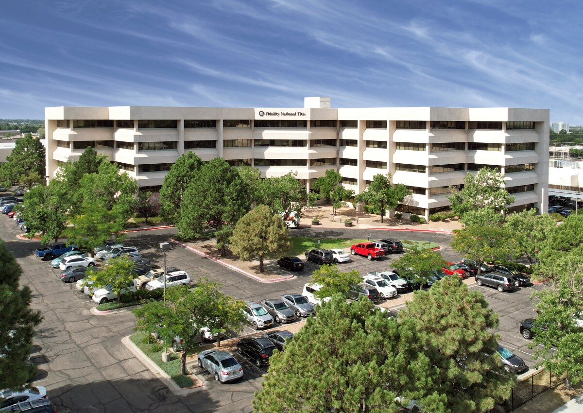 8500 Menaul Blvd NE, Albuquerque, NM à louer Photo principale– Image 1 sur 11